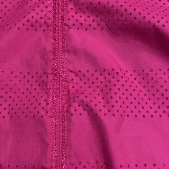 Lululemon pink wind breaker - Picture 7 of 9
